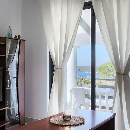 Eliana Apartman